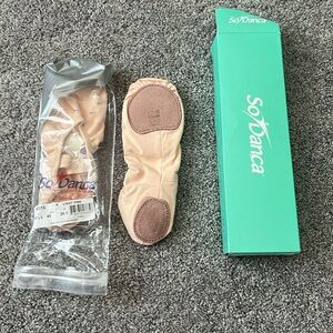New So Danca split sole canvas ballet shoe size 6 1/2